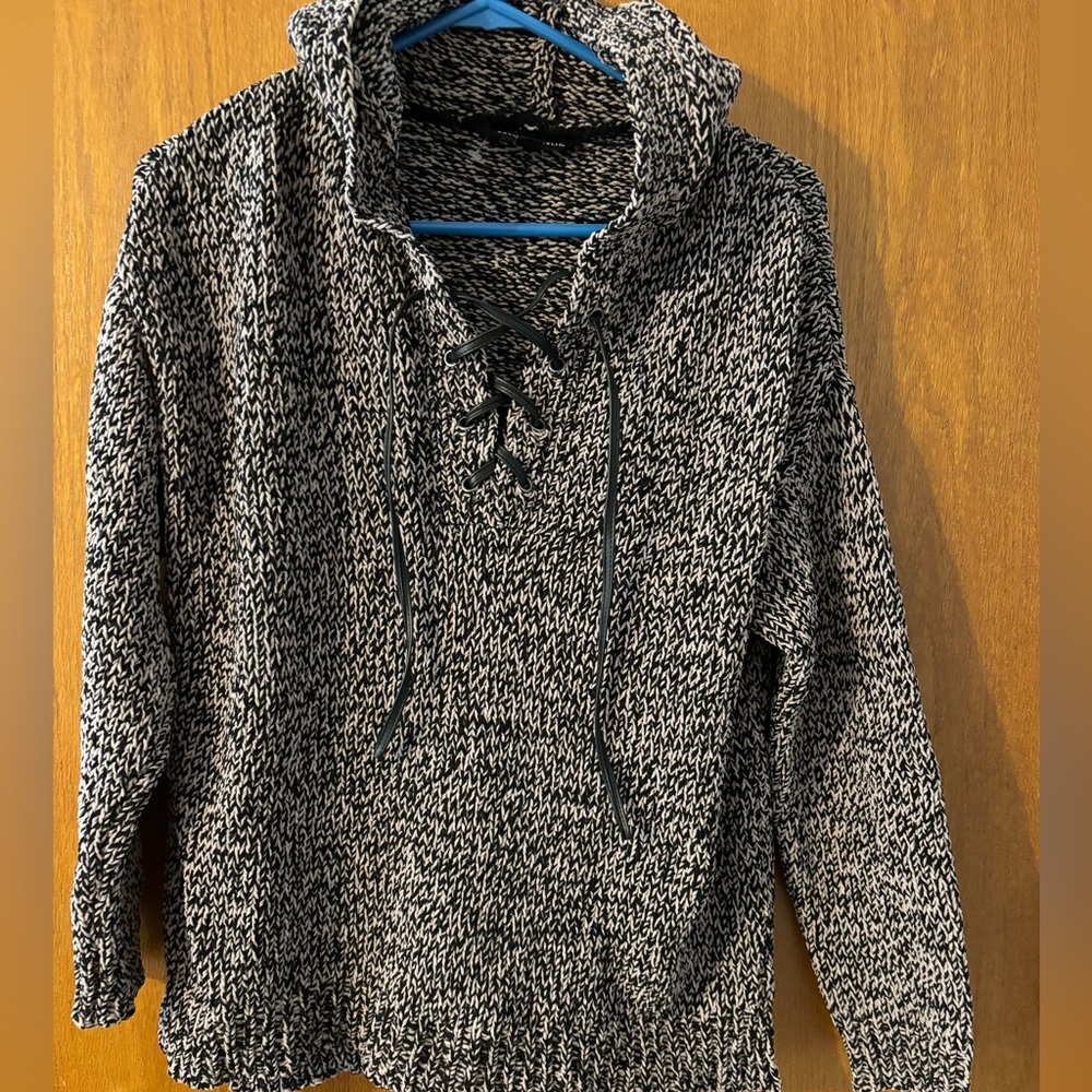 Rock &‎ Republic Hoodie Pullover Sweater Womens M leather tie at neck